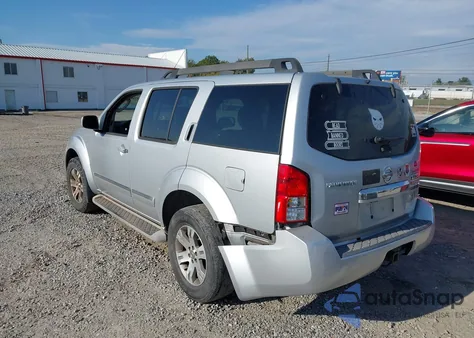 2011 Nissan Pathfinder Silver из США, поврежденный, VIN 5N1AR1NB6BC623582